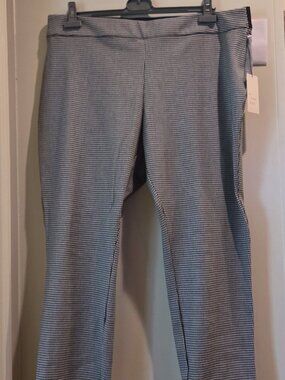 A New Day Black White Houndstooth Ankle Pants NWT 18
